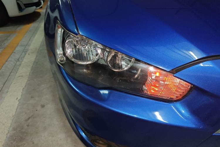 Used Mitsubishi Lancer EX 2012 Anniversary Edition 1.8L CVT Comfort Model Exterior 4