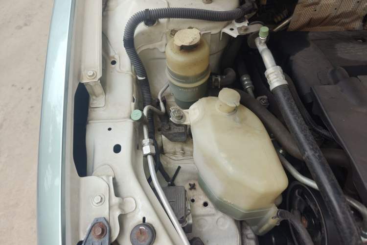 Used Mitsubishi Lancer EX 2012 Fashion Edition 1.8L Manual Comfort Version Engine Bay Right
