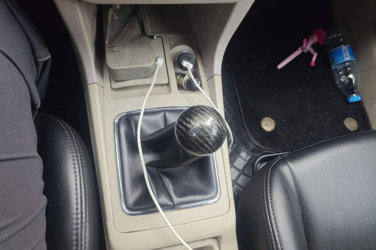 Used Mitsubishi Lancer EX 2012 Fashion Edition 1.8L Manual Comfort Version Gear Lever