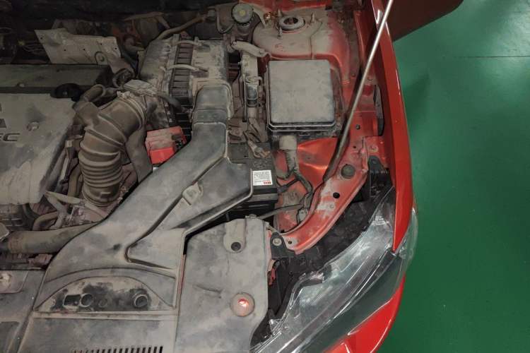 Used Mitsubishi Lancer EX 2012 Xinyuan Edition 2.0L Manual Comfort Model Engine Bay Left