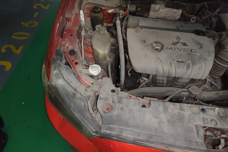 Used Mitsubishi Lancer EX 2012 Xinyuan Edition 2.0L Manual Comfort Model Engine Bay Right