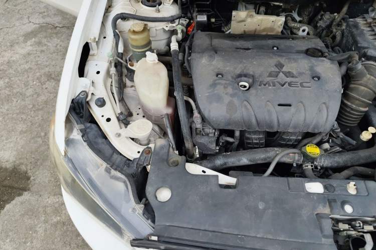 Used Mitsubishi Lancer EX 2012 Chasing Edition 1.8L CVT Luxury Model Engine Bay Right