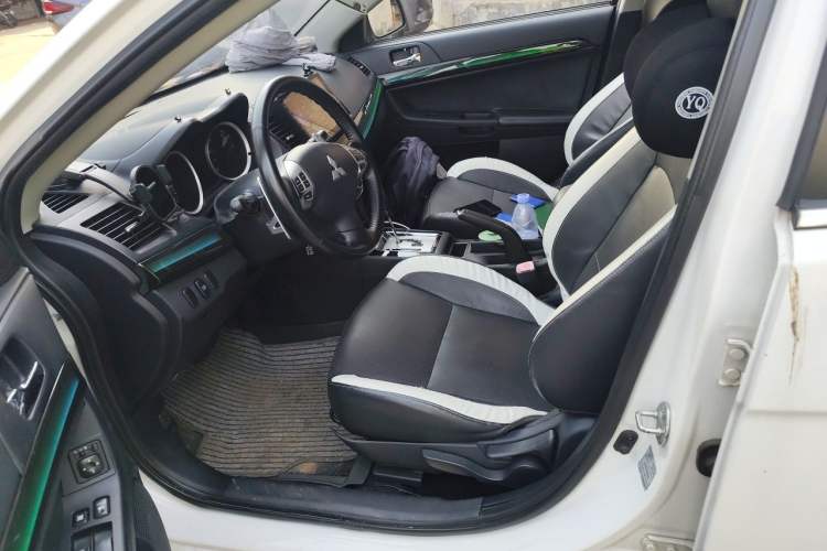 Used Mitsubishi Lancer EX 2012 Chasing Edition 1.8L CVT Luxury Model Left Front Seat