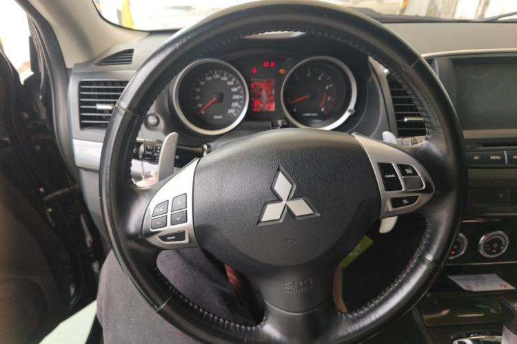 Used Mitsubishi Lancer EX 2012 Chasing Edition 1.8L CVT Luxury Model Steering Wheel