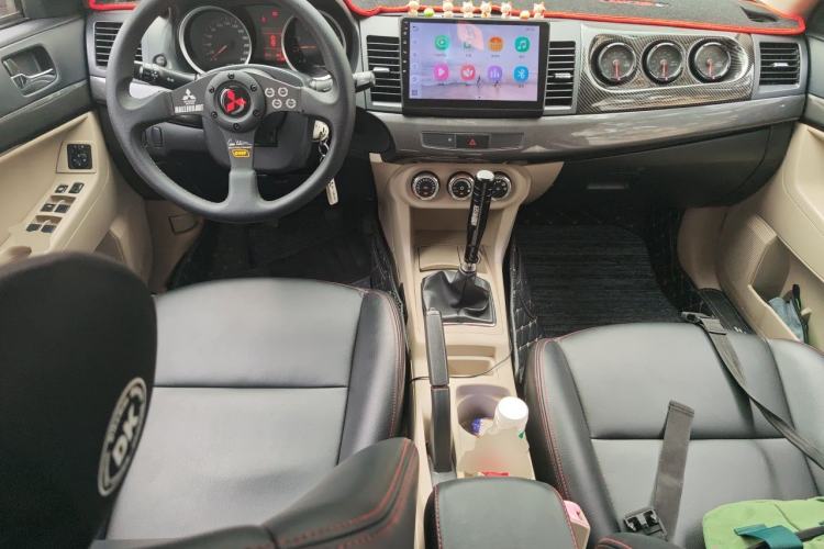 Used Mitsubishi Lancer EX 2012 Fashion Edition 1.8L Manual Comfort Version Center Console