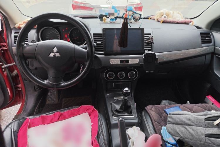 Used Mitsubishi Lancer EX 2012 Chasing Edition 1.8L Manual Luxury Model Center Console