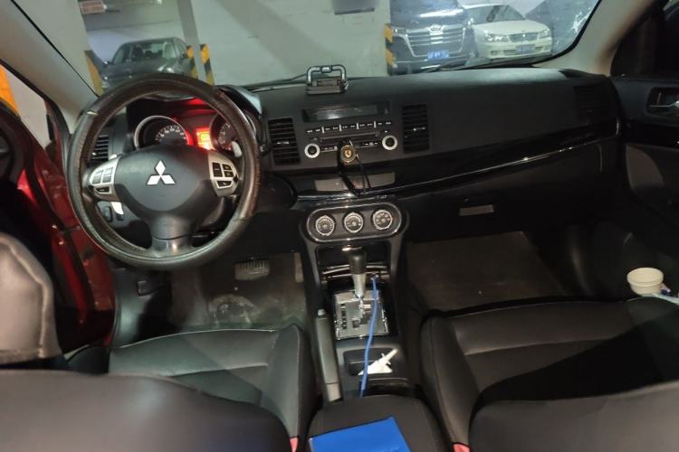 Used Mitsubishi Lancer EX 2012 Chasing Edition 1.8L CVT Luxury Model Center Console