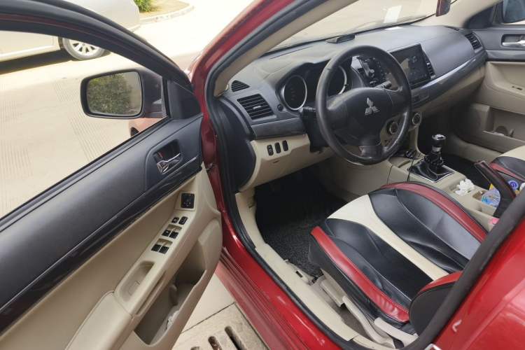 Used Mitsubishi Lancer EX 2012 1.8L Manual Charm Edition Driver Seat