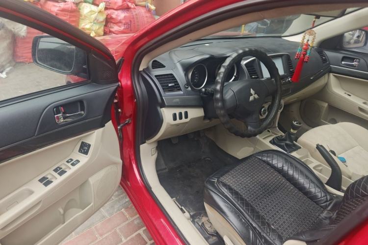 Used Mitsubishi Lancer EX 2012 Fashion Edition 1.8L Manual Comfort Version Driver Seat