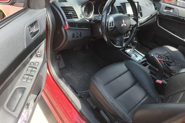 Used Mitsubishi Lancer EX 2012 Chasing Edition 1.8L CVT Luxury Model Driver Seat