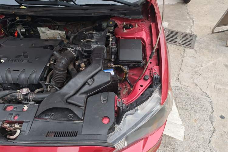 Used Mitsubishi Lancer EX 2012 Fashion Edition 1.8L Manual Comfort Version Engine Bay Left
