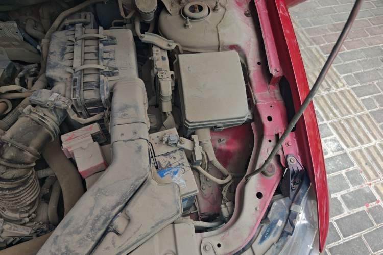 Used Mitsubishi Lancer EX 2012 Fashion Edition 1.8L Manual Comfort Version Engine Bay Left