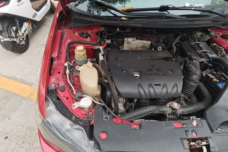 Used Mitsubishi Lancer EX 2012 Fashion Edition 1.8L Manual Comfort Version Engine Bay Right