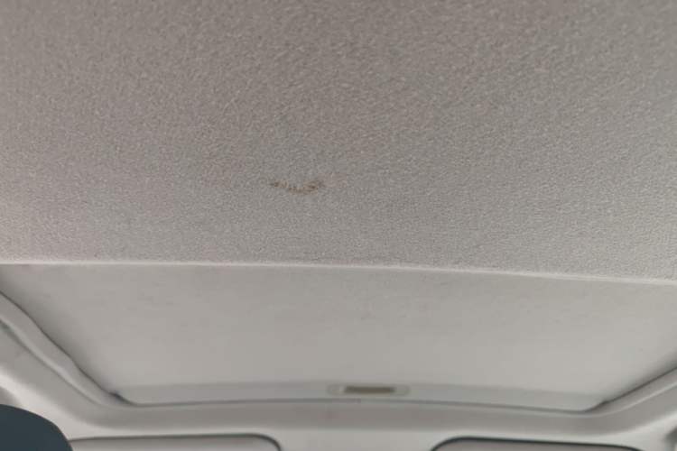 Used Mitsubishi Lancer EX 2012 Fashion Edition 1.8L Manual Comfort Version Headliner