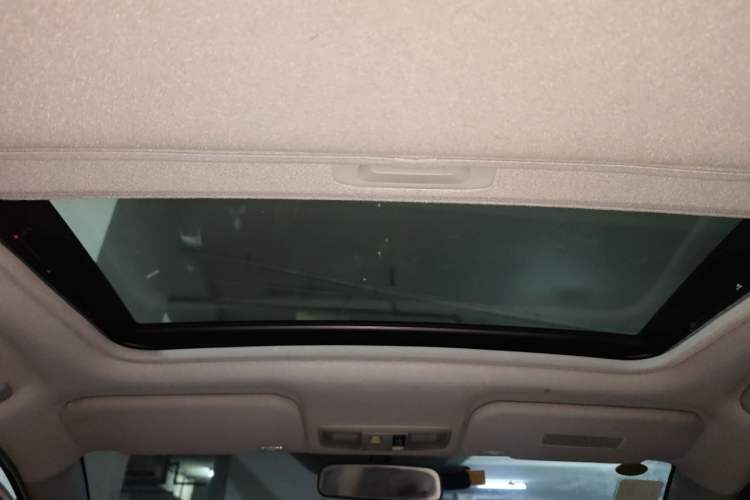 Used Mitsubishi Lancer EX 2012 Chasing Edition 1.8L CVT Luxury Model Headliner