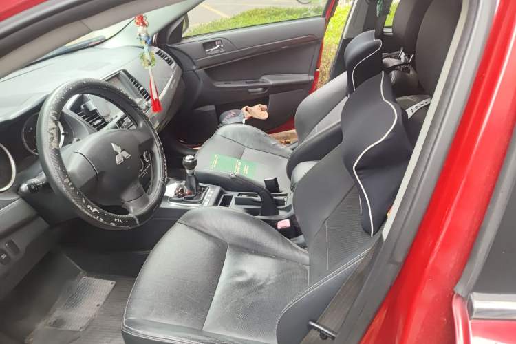 Used Mitsubishi Lancer EX 2012 Chasing Edition 1.8L Manual Luxury Model Left Front Seat