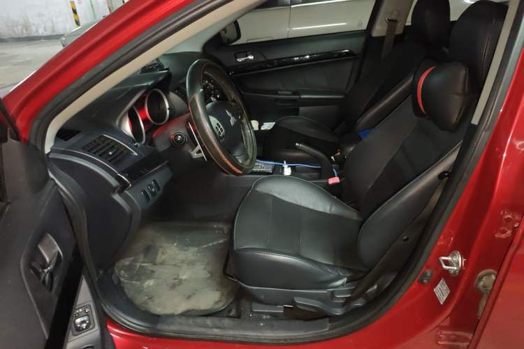 Used Mitsubishi Lancer EX 2012 Chasing Edition 1.8L CVT Luxury Model Left Front Seat