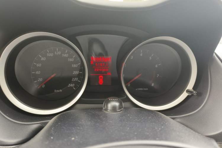 Used Mitsubishi Lancer EX 2012 1.8L Manual Charm Edition Odometer Close Up