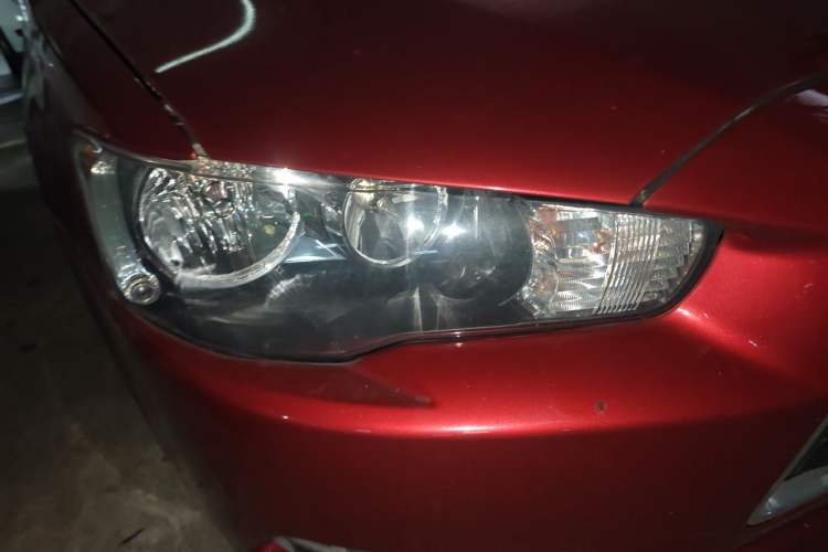 Used Mitsubishi Lancer EX 2012 Chasing Edition 1.8L CVT Luxury Model Right Front Headlight