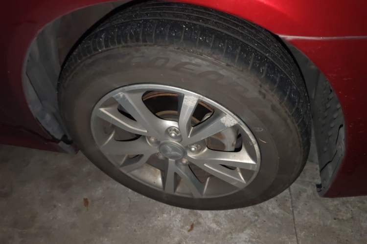 Used Mitsubishi Lancer EX 2012 Chasing Edition 1.8L CVT Luxury Model Right Front Wheel Hub
