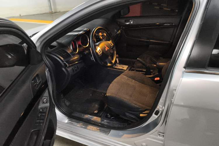 Used Mitsubishi Lancer EX 2012 Chasing Edition 1.8L CVT Luxury Model Left Front Seat