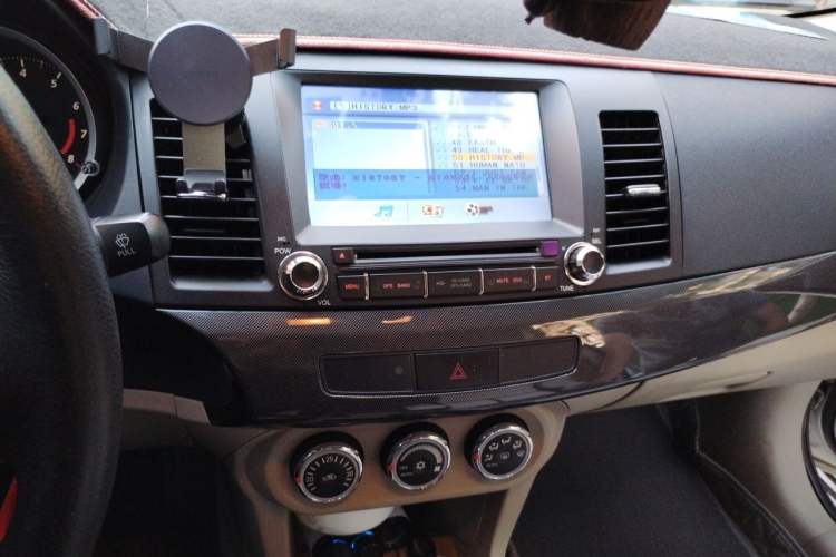 Used Mitsubishi Lancer EX 2012 Fashion Edition 1.8L Manual Comfort Version Audio And AC Panel