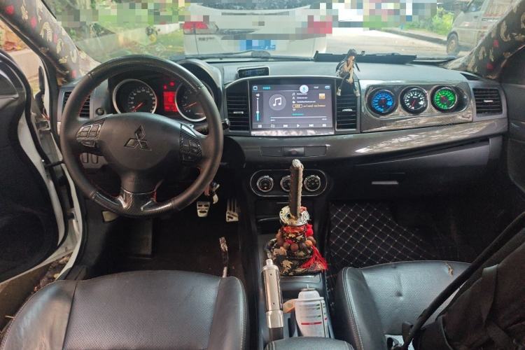 Used Mitsubishi Lancer EX 2012 Chasing Edition 1.8L Manual Luxury Model Center Console