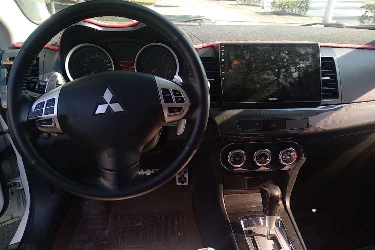 Used Mitsubishi Lancer EX 2012 Chasing Edition 1.8L CVT Luxury Model Center Console