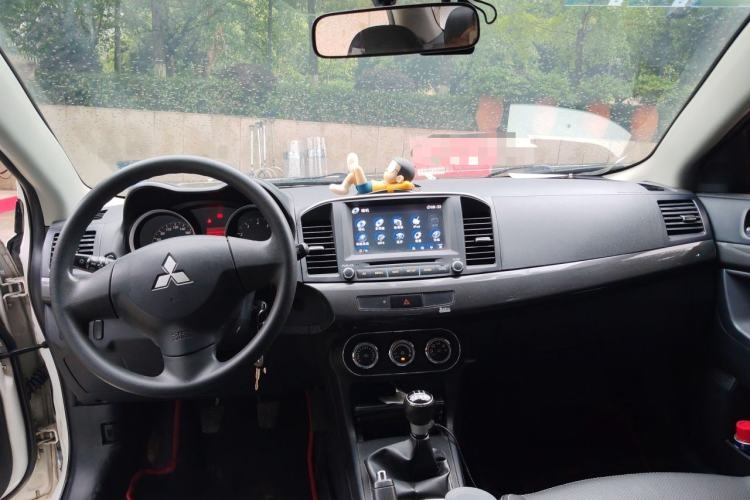 Used Mitsubishi Lancer EX 2012 Chasing Edition 1.8L Manual Luxury Model Center Console