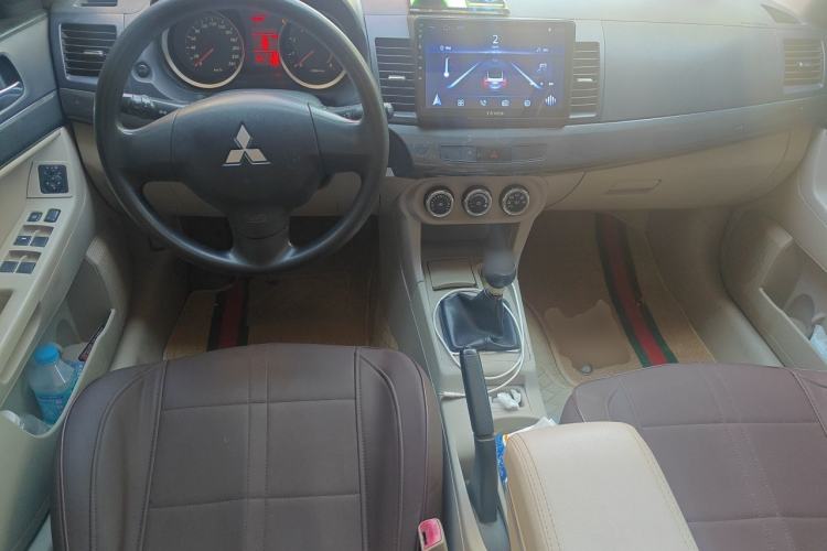 Used Mitsubishi Lancer EX 2012 Chasing Edition 1.8L Manual Luxury Model Center Console