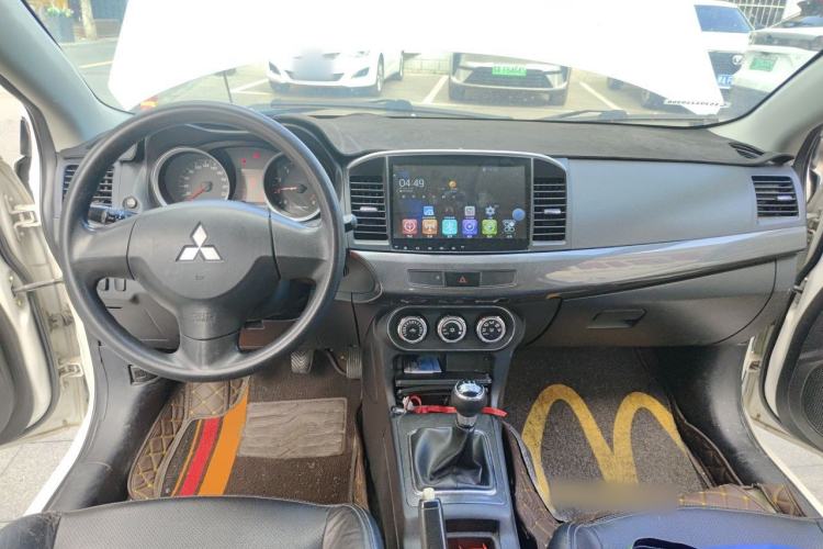 Used Mitsubishi Lancer EX 2012 Chasing Edition 1.8L Manual Luxury Model Center Console