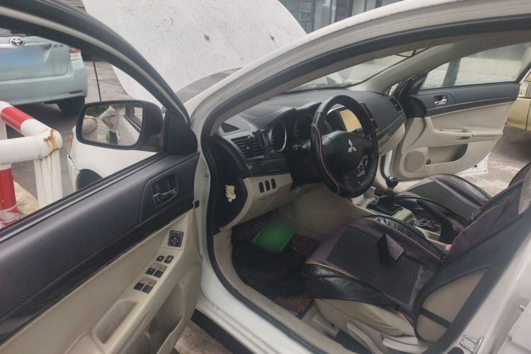 Used Mitsubishi Lancer EX 2012 Fashion Edition 1.8L Manual Comfort Version Driver Seat