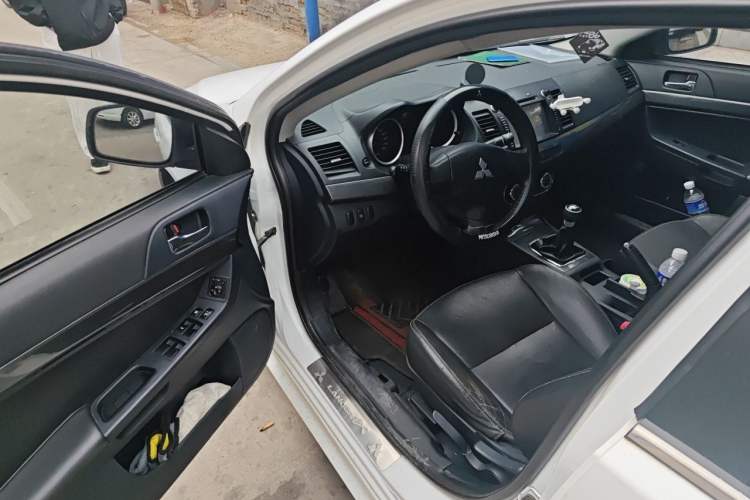 Used Mitsubishi Lancer EX 2012 Chasing Edition 1.8L Manual Luxury Model Driver Seat