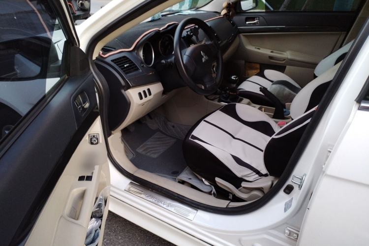 Used Mitsubishi Lancer EX 2012 Fashion Edition 1.8L Manual Comfort Version Driver Seat