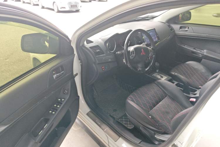 Used Mitsubishi Lancer EX 2012 Fashion Edition 1.8L CVT Comfort Version Driver Seat