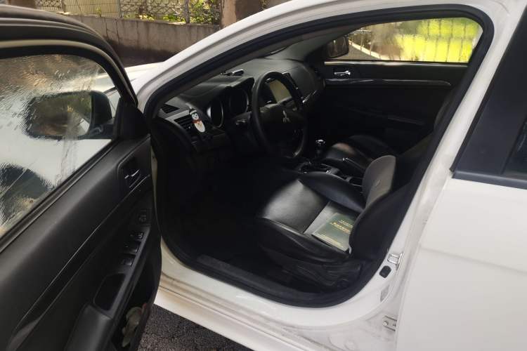 Used Mitsubishi Lancer EX 2012 Xinyuan Edition 2.0L Manual Comfort Model Driver Seat