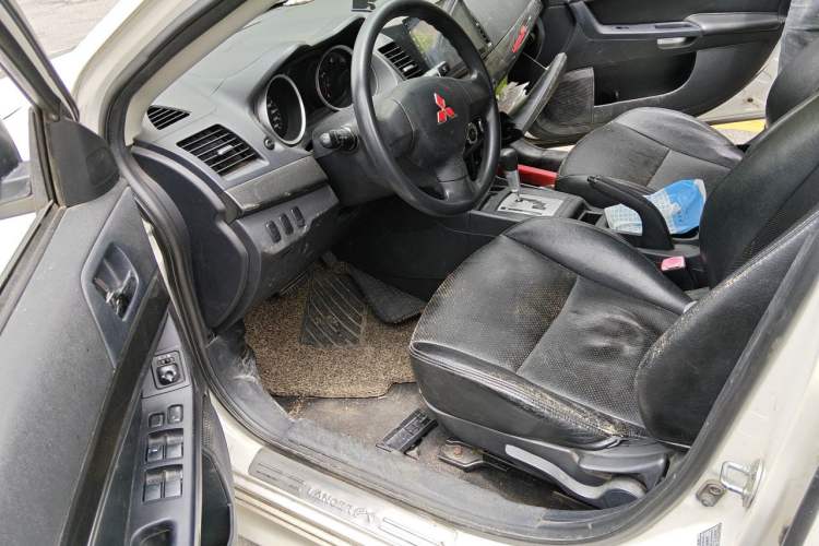 Used Mitsubishi Lancer EX 2012 Fashion Edition 1.8L CVT Comfort Version Driver Seat