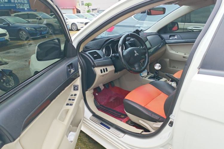 Used Mitsubishi Lancer EX 2012 Fashion Edition 1.8L Manual Comfort Version Driver Seat