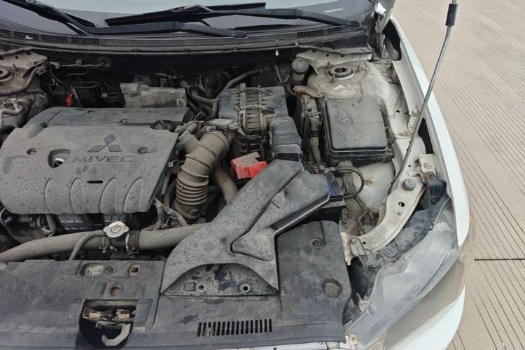Used Mitsubishi Lancer EX 2012 Fashion Edition 1.8L Manual Comfort Version Engine Bay Left