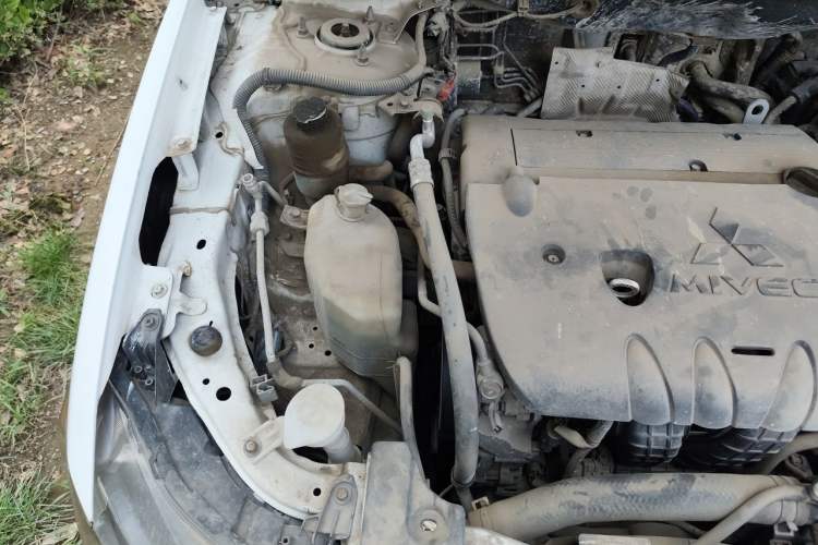 Used Mitsubishi Lancer EX 2012 Fashion Edition 1.8L CVT Comfort Version Engine Bay Right