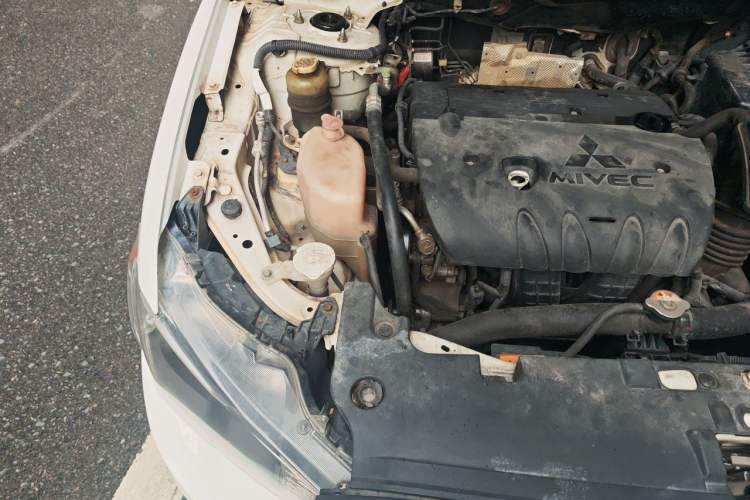 Used Mitsubishi Lancer EX 2012 1.8L Manual Charm Edition Engine Bay Right