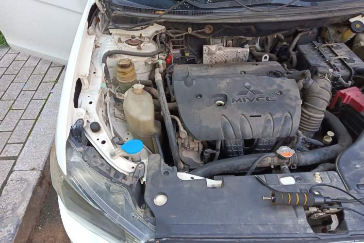 Used Mitsubishi Lancer EX 2012 Fashion Edition 1.8L CVT Comfort Version Engine Bay Right