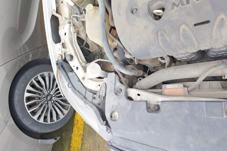 Used Mitsubishi Lancer EX 2012 Fashion Edition 1.8L Manual Comfort Version Engine Bay Right