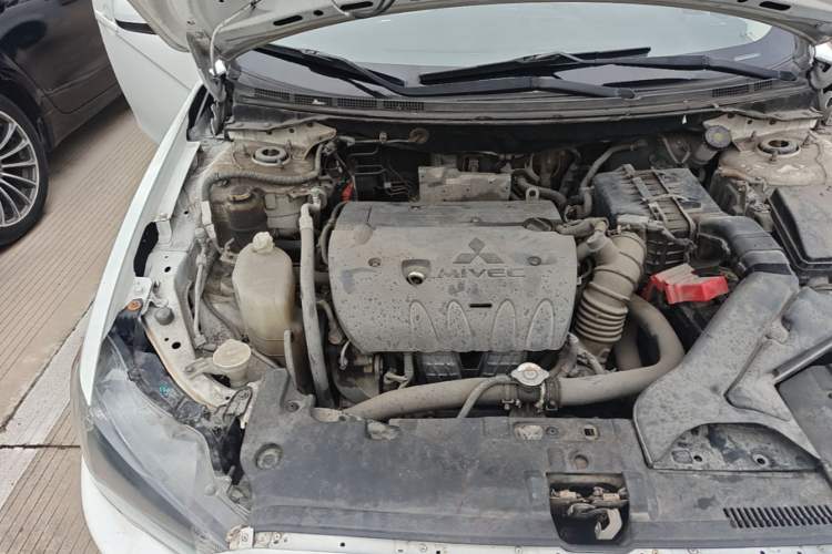 Used Mitsubishi Lancer EX 2012 Fashion Edition 1.8L Manual Comfort Version Engine Bay Right