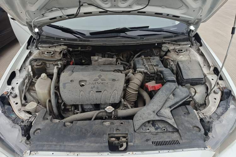 Used Mitsubishi Lancer EX 2012 Fashion Edition 1.8L Manual Comfort Version Engine Bay