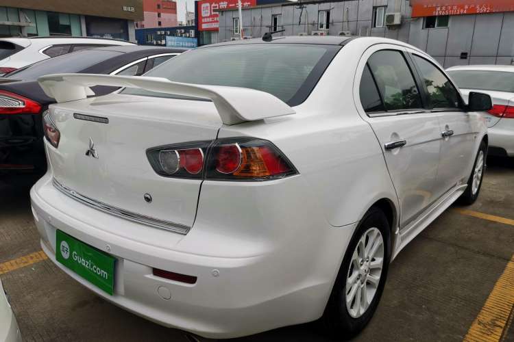 Used Mitsubishi Lancer EX 2012 Classic 2.0L CVT Black & White Edition Exterior 2