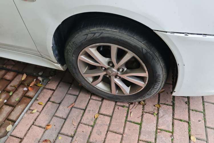 Used Mitsubishi Lancer EX 2012 Chasing Edition 1.8L CVT Luxury Model Exterior 7