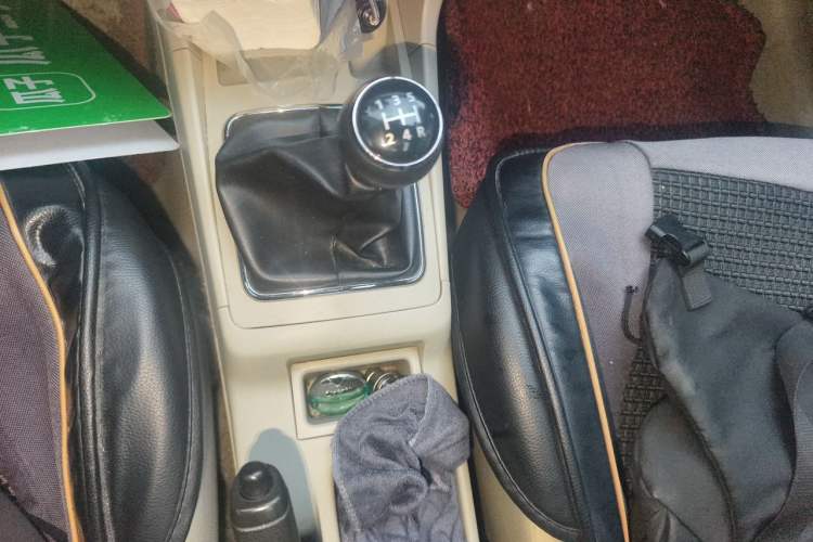 Used Mitsubishi Lancer EX 2012 Fashion Edition 1.8L Manual Comfort Version Gear Lever