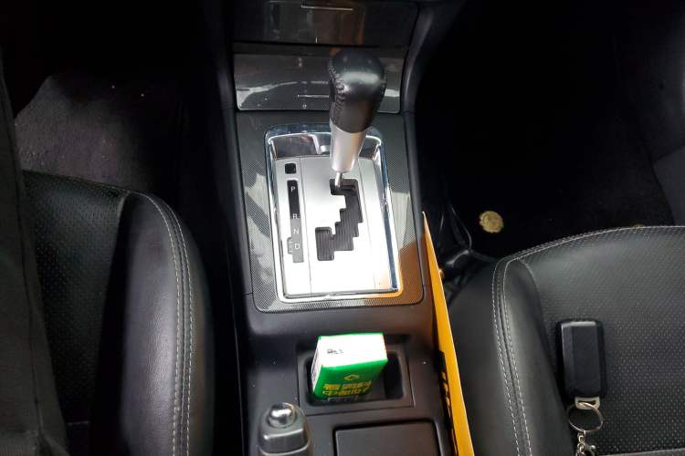 Used Mitsubishi Lancer EX 2012 Xiali Edition 2.0L CVT Flagship Model Gear Lever