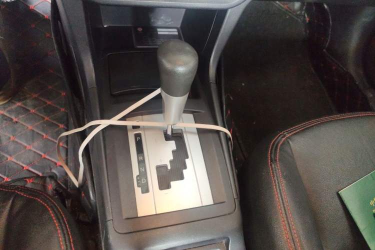 Used Mitsubishi Lancer EX 2012 Anniversary Edition 1.8L CVT Comfort Model Gear Lever